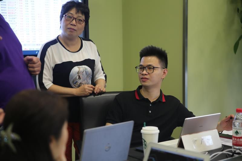 中和应泰软件龙头股实战版(《龙头短线博弈系统》-武熵)(图2) 中和应泰软件龙头股实战版(《龙头短线博弈系统》-武熵)(图2)