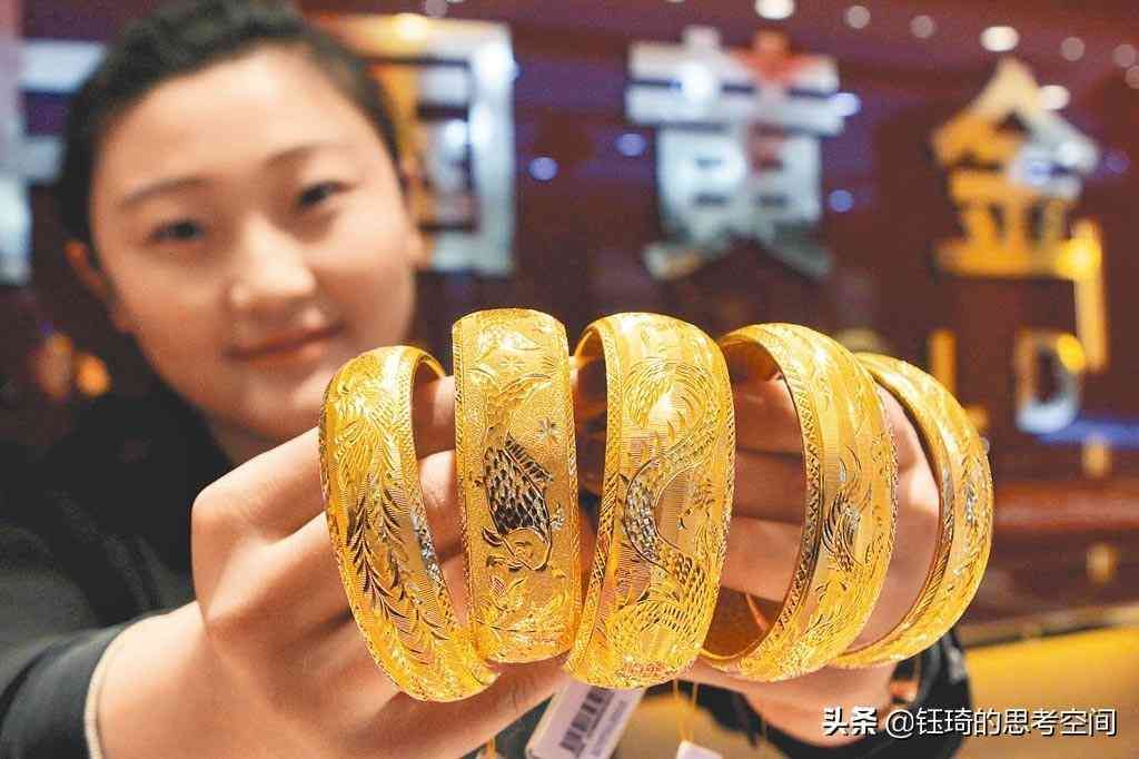 黄金避险资产的角色如何体现(股票重挫、货币贬值,黄金也在跌,黄金会丧失避险资产的角色吗)(图5) 黄金避险资产的角色如何体现(股票重挫、货币贬值,黄金也在跌,黄金会丧失避险资产的角色吗)(图5)