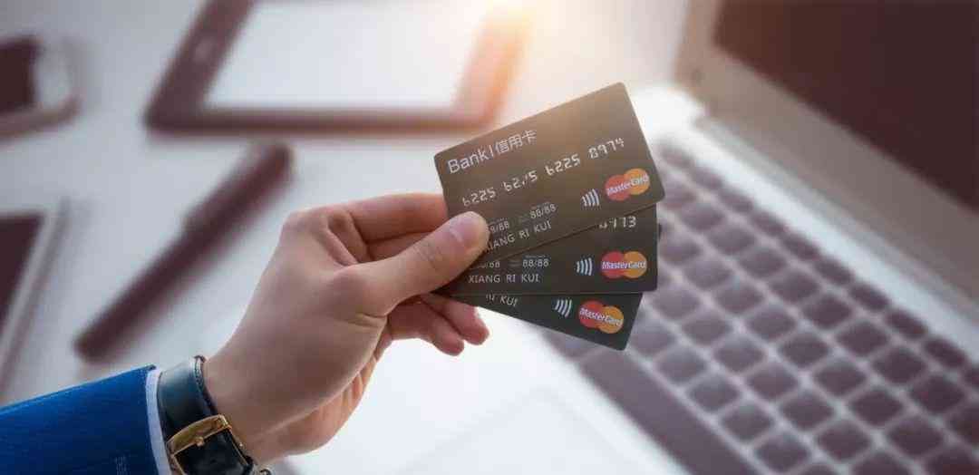 升级信用卡的优点(要不要把信用卡升级成白金卡?这几点银行绝对不会告诉你……)(图2) 升级信用卡的优点(要不要把信用卡升级成白金卡?这几点银行绝对不会告诉你……)(图2)