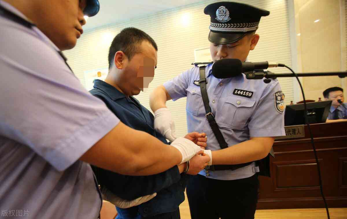 经济条件购车险建议(穷人怎样买车险最划算 老会计告诉您这样买不吃亏)(图2) 经济条件购车险建议(穷人怎样买车险最划算 老会计告诉您这样买不吃亏)(图2)