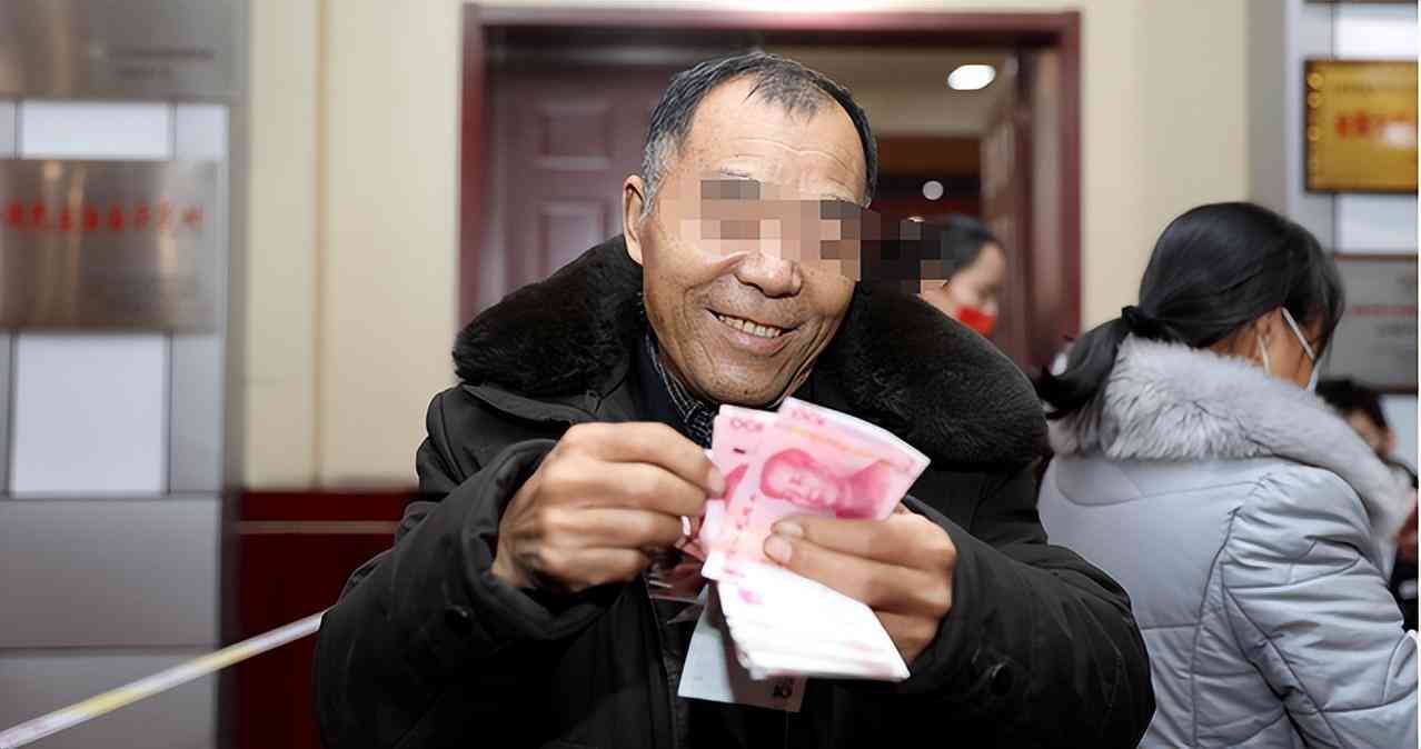 银行贷款利率2024年利率是多少呢(2024年5月,银行贷款利率表来了:30万贷款20年,你得还多少利息)(图6) 银行贷款利率2024年利率是多少呢(2024年5月,银行贷款利率表来了:30万贷款20年,你得还多少利息)(图6)