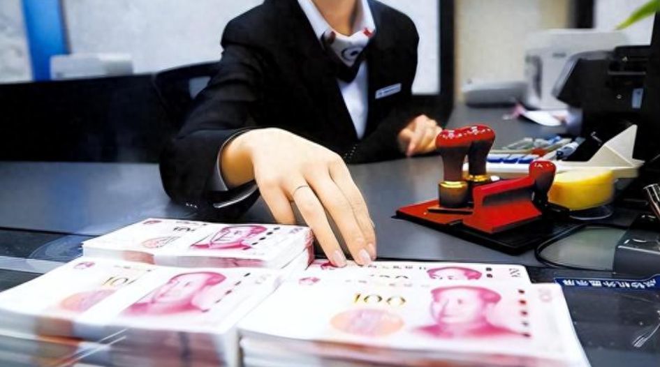 可以拿银行卡去柜台存钱吗(去银行存钱,如何才能防止被银行员工转走?务必注意这3点)(图1) 可以拿银行卡去柜台存钱吗(去银行存钱,如何才能防止被银行员工转走?务必注意这3点)(图1)