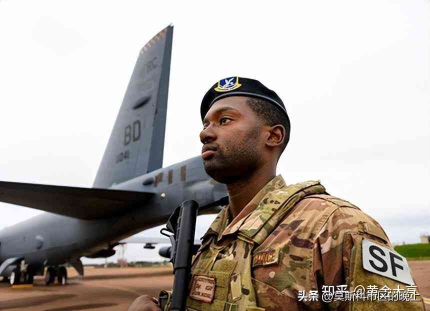 mp什么意思(一些美军士兵制服上写的MP是什么意思?)(图8) mp什么意思(一些美军士兵制服上写的MP是什么意思?)(图8)