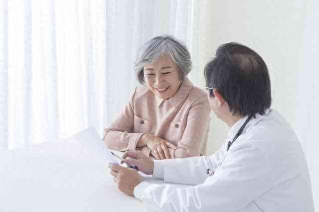医疗保险报销流程是什么,医疗保险报销的费用有哪些?医保报销流程是什么?为您全面解答!(图1) 医疗保险报销流程是什么,医疗保险报销的费用有哪些?医保报销流程是什么?为您全面解答!(图1)