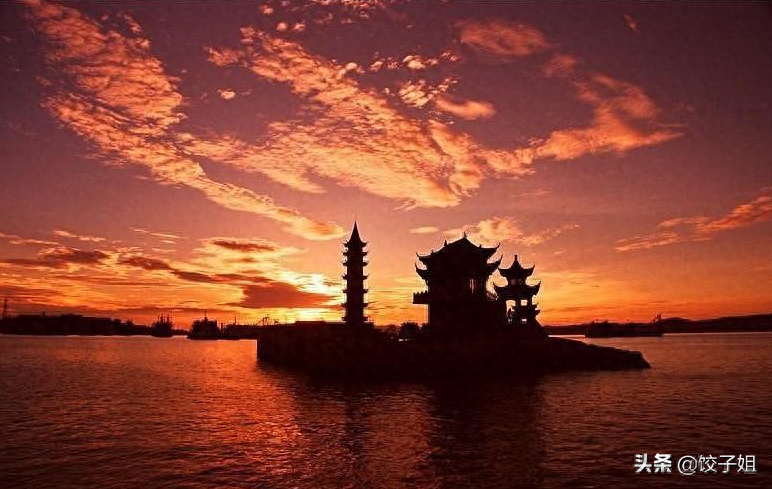 五湖是指哪五湖(中国四大名湖你认识几个?(小攻略))(图1) 五湖是指哪五湖(中国四大名湖你认识几个?(小攻略))(图1)