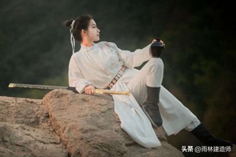 仙侠玄幻小说排行榜(这几本仙侠文才是封神之作,明明不出名,每一本都是网文佳作)(图4) 仙侠玄幻小说排行榜(这几本仙侠文才是封神之作,明明不出名,每一本都是网文佳作)(图4)
