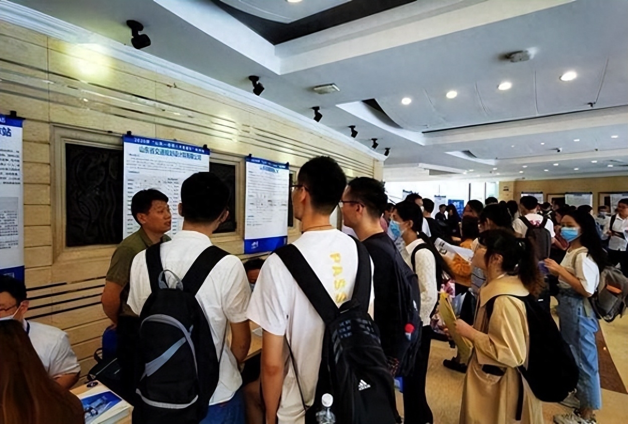 我国最大的经济特区(富可敌国,一个区的GDP超过万亿元人民币是怎样的存在)(图10) 我国最大的经济特区(富可敌国,一个区的GDP超过万亿元人民币是怎样的存在)(图10)