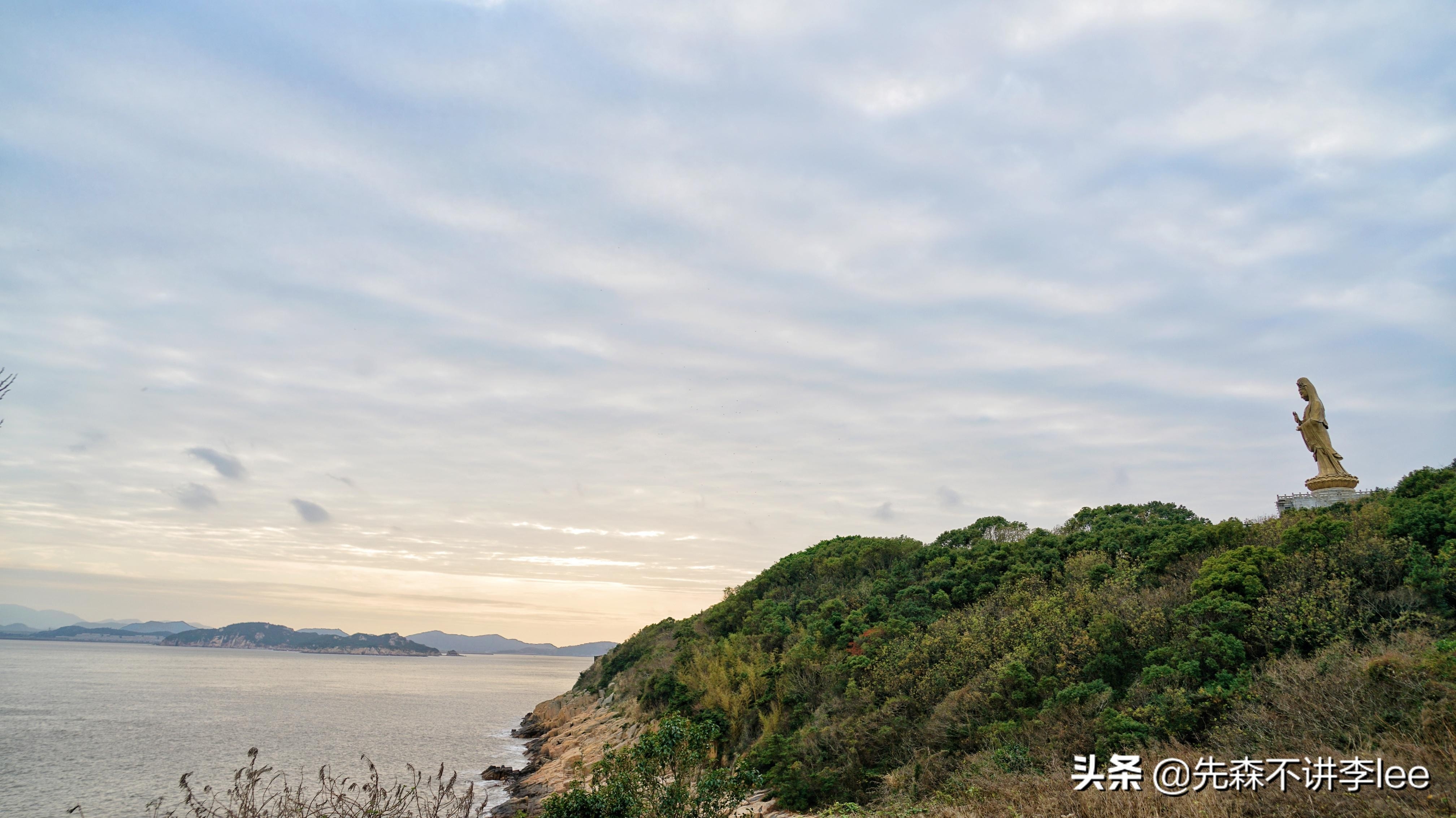 南海观音在哪个地方(普陀山明明在浙江东海,为何称菩萨为南海观音?外地游客都糊涂了)(图2) 南海观音在哪个地方(普陀山明明在浙江东海,为何称菩萨为南海观音?外地游客都糊涂了)(图2)