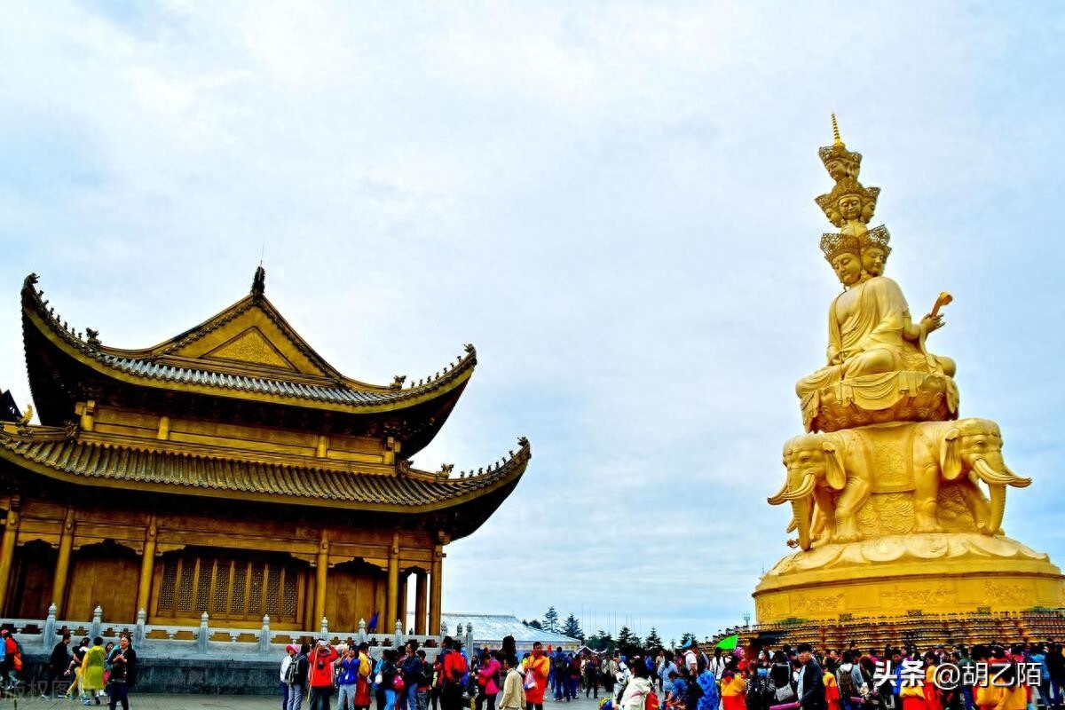 中国的四大名山(中国最著名的4大佛教名山,看看你去过几个)(图6) 中国的四大名山(中国最著名的4大佛教名山,看看你去过几个)(图6)