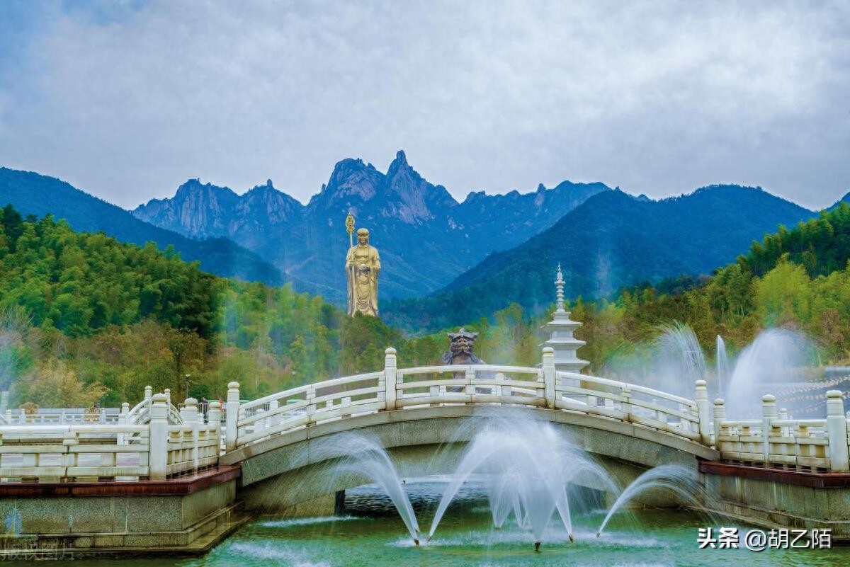 中国的四大名山(中国最著名的4大佛教名山,看看你去过几个)(图13) 中国的四大名山(中国最著名的4大佛教名山,看看你去过几个)(图13)