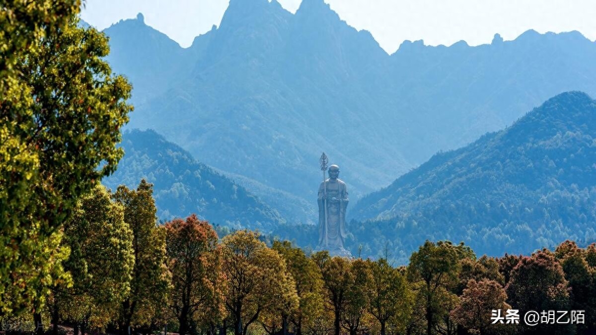中国的四大名山(中国最著名的4大佛教名山,看看你去过几个)(图14) 中国的四大名山(中国最著名的4大佛教名山,看看你去过几个)(图14)