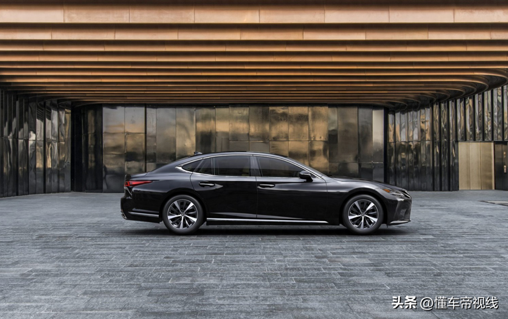 雷克萨斯是哪国什么品牌(新车 | 约合人民币55万元起售,配置微调,新款雷克萨斯LS海外上市)(图4) 雷克萨斯是哪国什么品牌(新车 | 约合人民币55万元起售,配置微调,新款雷克萨斯LS海外上市)(图4)