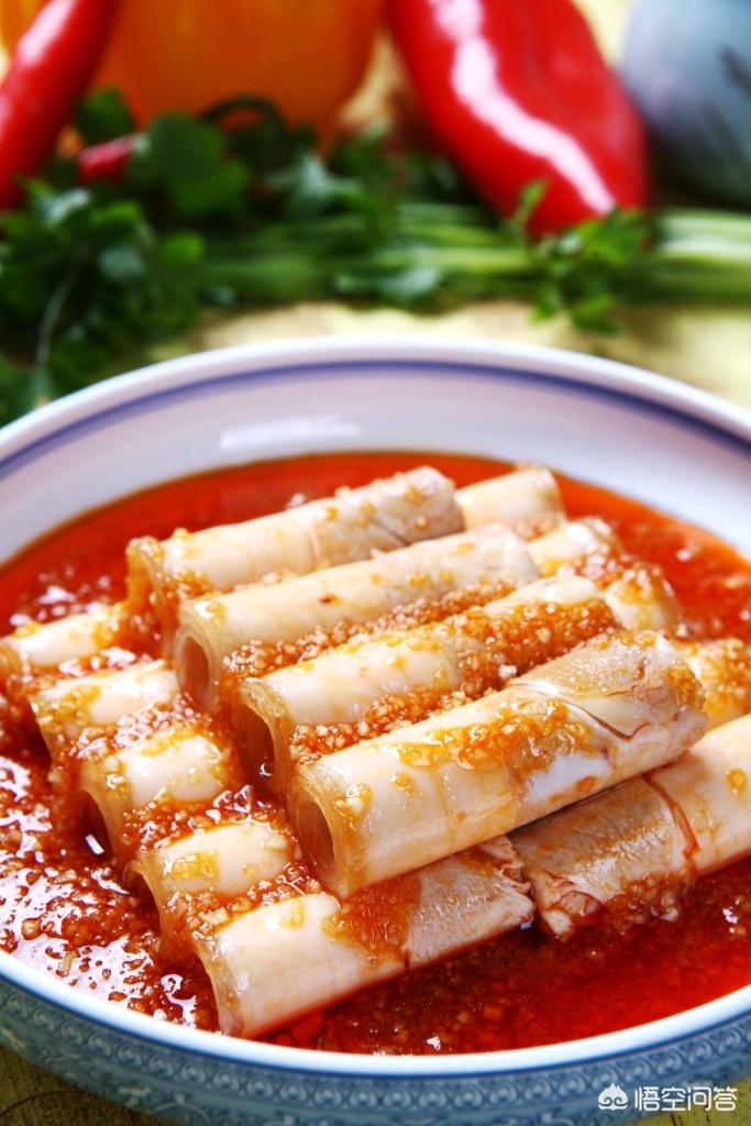 中餐烹饪专业主要学什么(餐饮行业可分为中餐西餐,工种可分前厅后堂,到底学什么比较吃香)(图2) 中餐烹饪专业主要学什么(餐饮行业可分为中餐西餐,工种可分前厅后堂,到底学什么比较吃香)(图2)