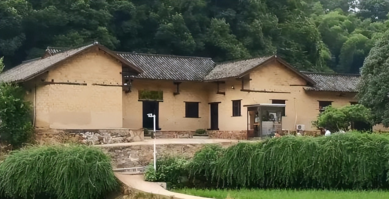 国内旅游景点推荐(中国值得游玩的15大景区,10个免费5个性价比超高,沿途风景很美)(图4) 国内旅游景点推荐(中国值得游玩的15大景区,10个免费5个性价比超高,沿途风景很美)(图4)