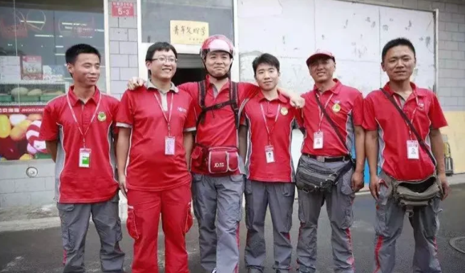 刘强东退出京东后去哪了(从京东卸任后,刘强东再也忍不住了!重返京东,出手就是大动作)(图2) 刘强东退出京东后去哪了(从京东卸任后,刘强东再也忍不住了!重返京东,出手就是大动作)(图2)