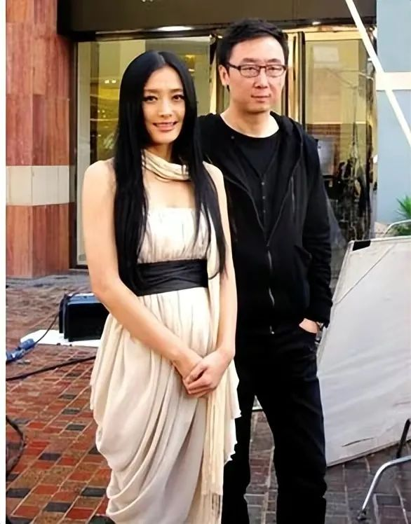 秦岚个人资料(秦岚:44岁还未婚,魏大勋是她的归宿吗)(图23) 秦岚个人资料(秦岚:44岁还未婚,魏大勋是她的归宿吗)(图23)