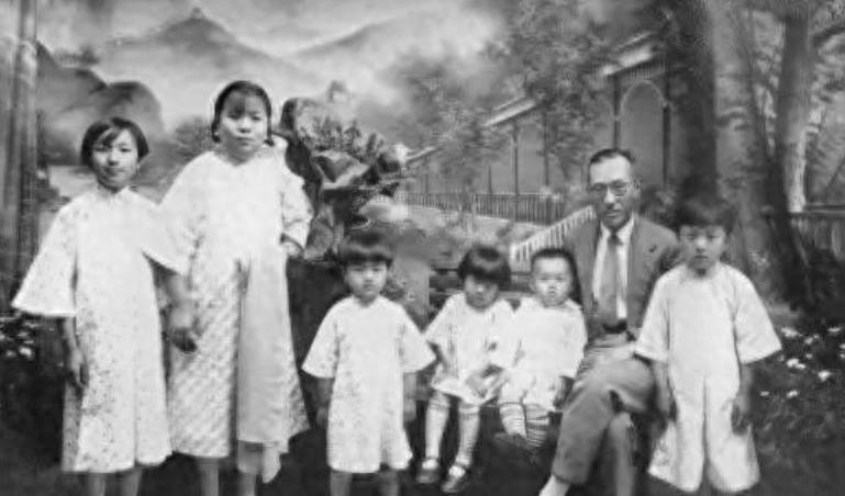 中国最美的女人(她是“中国最美女人”,嫁的丈夫抵10个师,死后名字被行星命名!)(图2) 中国最美的女人(她是“中国最美女人”,嫁的丈夫抵10个师,死后名字被行星命名!)(图2)