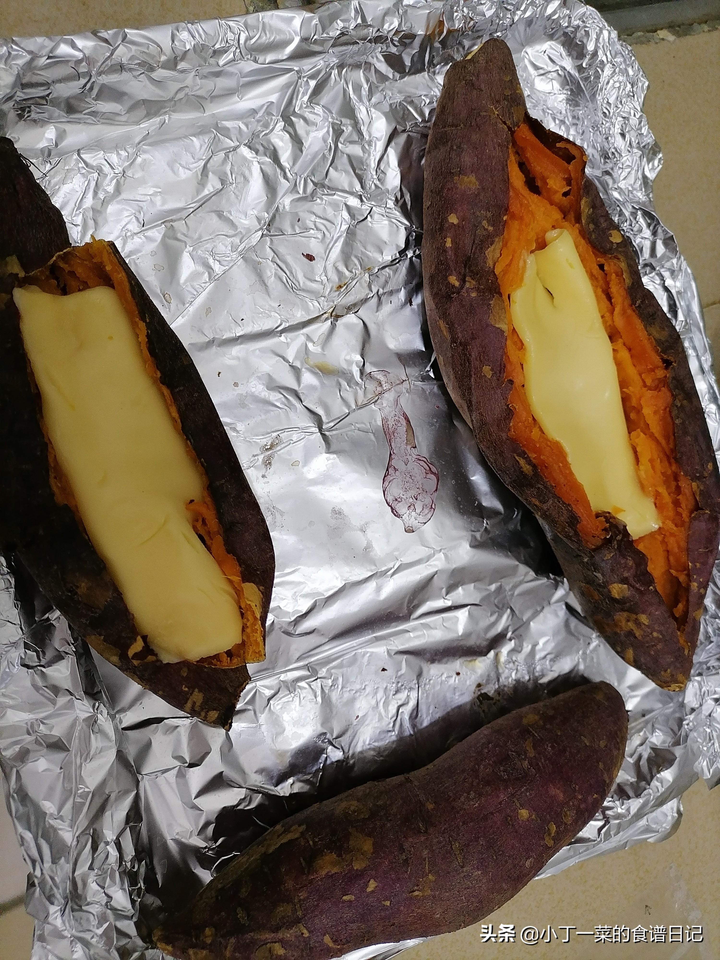 怎么用烤箱烤红薯(烤箱烤红薯的时候,多加这一个东西,烤出来奶香味十足,软糯香甜)(图7) 怎么用烤箱烤红薯(烤箱烤红薯的时候,多加这一个东西,烤出来奶香味十足,软糯香甜)(图7)