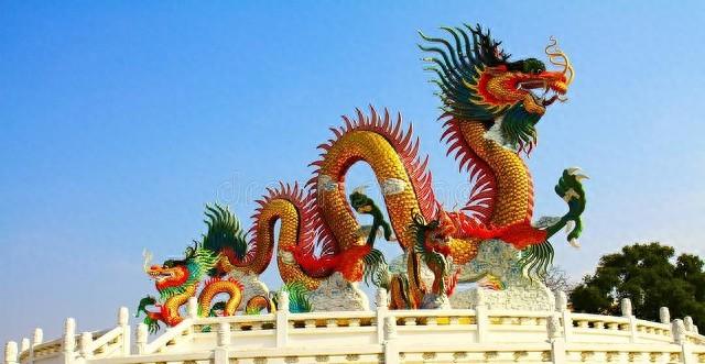 1976年属龙是什么命(生肖龙的人命中秘密:五行中哪些年出生的龙人事业、桃花于一体)(图1) 1976年属龙是什么命(生肖龙的人命中秘密:五行中哪些年出生的龙人事业、桃花于一体)(图1)