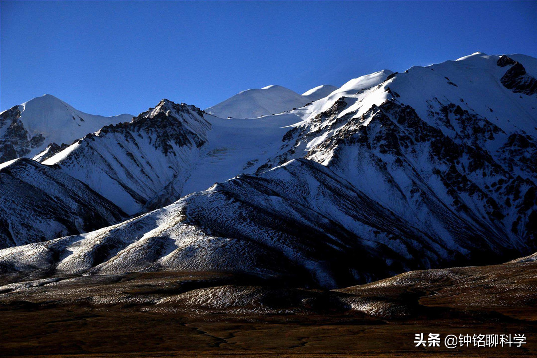 昆仑山死亡谷有多恐怖(昆仑山地狱之门有多恐怖?牧民为寻找马群入谷,马回来了,人没了)(图2) 昆仑山死亡谷有多恐怖(昆仑山地狱之门有多恐怖?牧民为寻找马群入谷,马回来了,人没了)(图2)