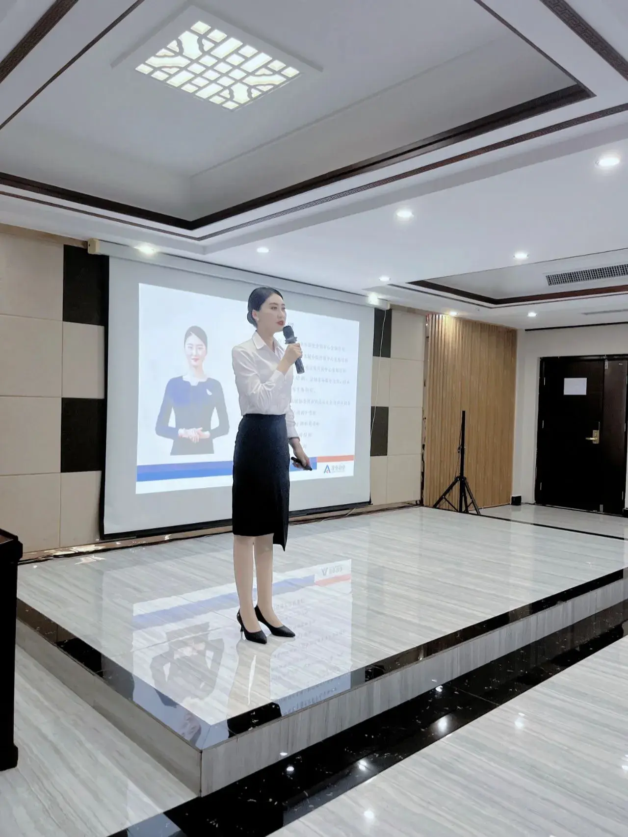 适合女人做的暴利行业(女人十大暴利行业)(图4) 适合女人做的暴利行业(女人十大暴利行业)(图4)