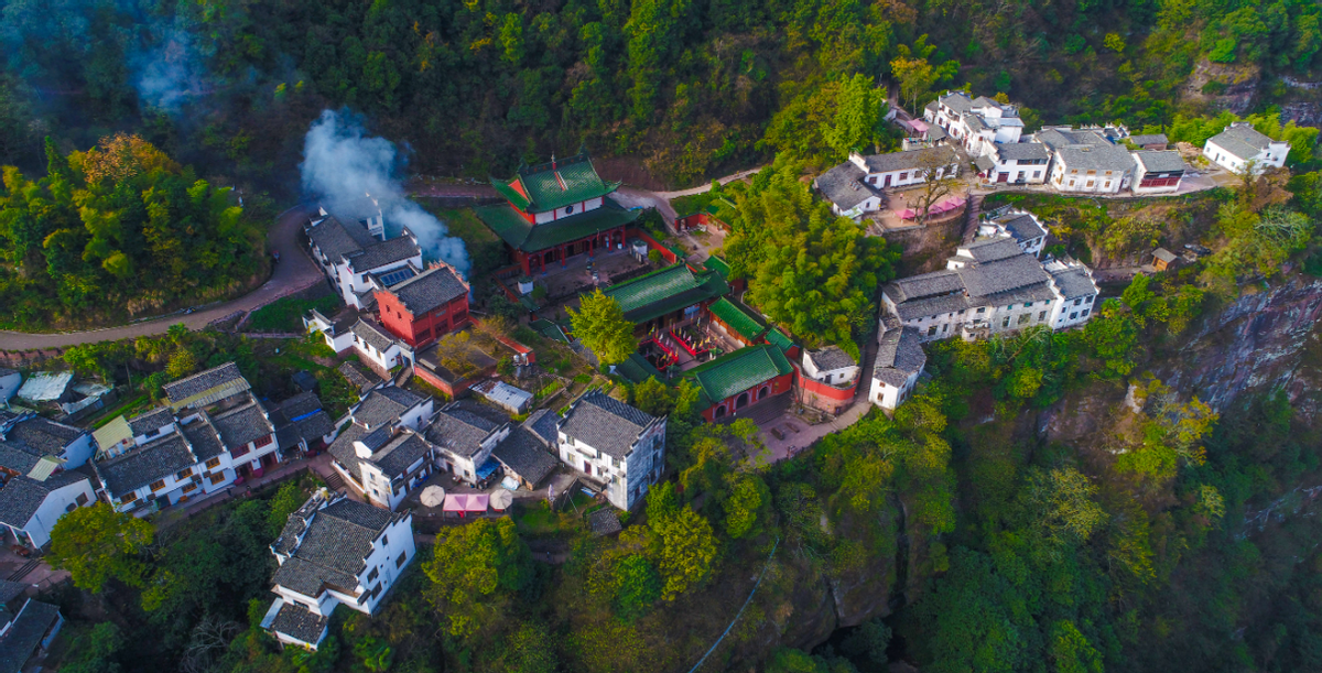 道教四大名山(道教四大名山,去过一个都不负此生,你去过几个)(图9) 道教四大名山(道教四大名山,去过一个都不负此生,你去过几个)(图9)