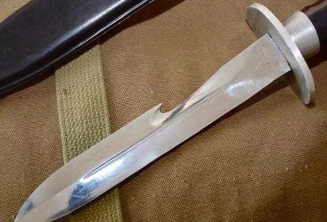 全球公认最漂亮的刀(号称最美国军刀,外观漂亮,专为特种部队打造)(图3) 全球公认最漂亮的刀(号称最美国军刀,外观漂亮,专为特种部队打造)(图3)