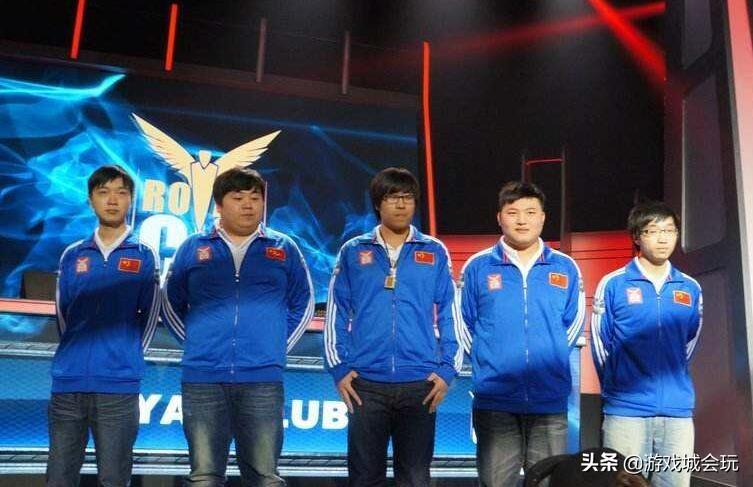 皇族s3亚军阵容(老皇族S3世界亚军打野宣布复出当主播 当年的队友现状大不相同)(图3) 皇族s3亚军阵容(老皇族S3世界亚军打野宣布复出当主播 当年的队友现状大不相同)(图3)
