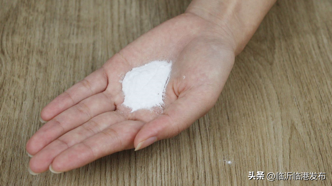 洗碗池水管堵塞怎么疏通(洗碗池下水道不管有多堵,扔一把它进去,立马就疏通,不花一分钱)(图1) 洗碗池水管堵塞怎么疏通(洗碗池下水道不管有多堵,扔一把它进去,立马就疏通,不花一分钱)(图1)