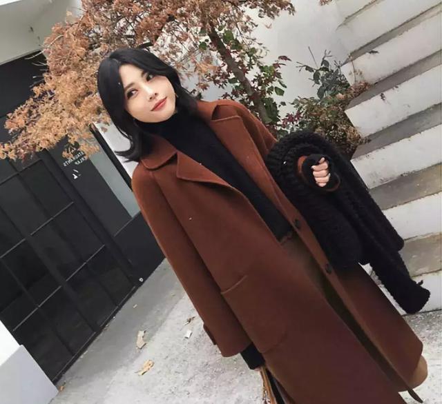 如何挑选双毛呢大衣(双面呢大衣怎么挑?三个法则告诉你)(图7) 如何挑选双毛呢大衣(双面呢大衣怎么挑?三个法则告诉你)(图7)