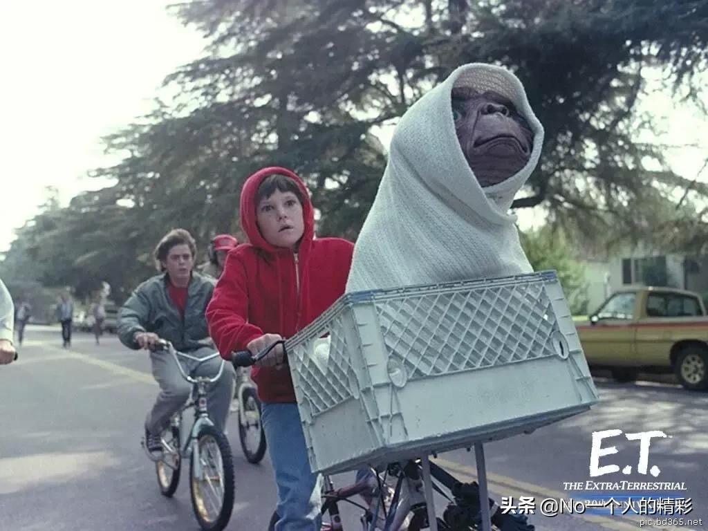 外星人为什么叫et(一起和孩子来看《E.T.外星人》这部电影吧 学会怎么交朋友)(图4) 外星人为什么叫et(一起和孩子来看《E.T.外星人》这部电影吧 学会怎么交朋友)(图4)