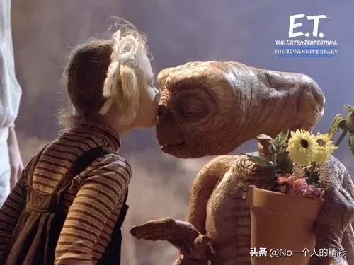 外星人为什么叫et(一起和孩子来看《E.T.外星人》这部电影吧 学会怎么交朋友)(图5) 外星人为什么叫et(一起和孩子来看《E.T.外星人》这部电影吧 学会怎么交朋友)(图5)