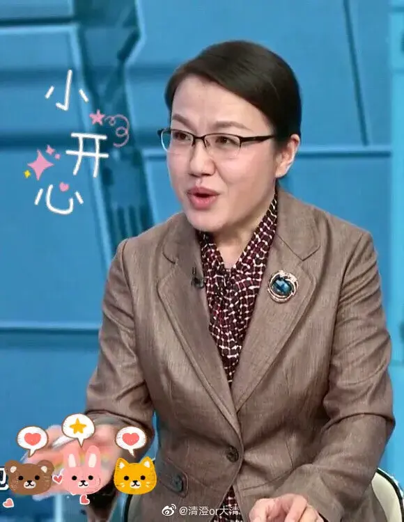 军事专家李莉退役原因(拥有真才实学的军事学教授·原国防大学军事科技教研室副主任李莉)(图1) 军事专家李莉退役原因(拥有真才实学的军事学教授·原国防大学军事科技教研室副主任李莉)(图1)