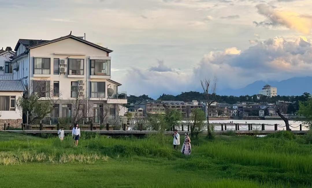 大理古城游玩攻略必去(去大理旅游怎么玩,交通住宿景点全包含,看这篇攻略就够了)(图5) 大理古城游玩攻略必去(去大理旅游怎么玩,交通住宿景点全包含,看这篇攻略就够了)(图5)