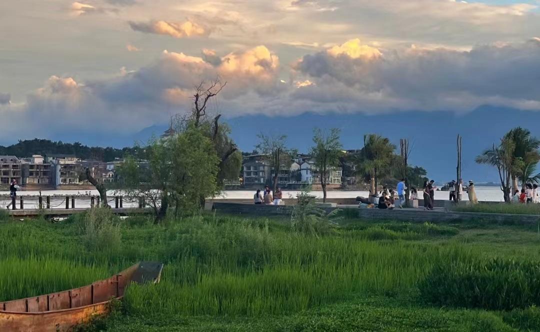 大理古城游玩攻略必去(去大理旅游怎么玩,交通住宿景点全包含,看这篇攻略就够了)(图3) 大理古城游玩攻略必去(去大理旅游怎么玩,交通住宿景点全包含,看这篇攻略就够了)(图3)