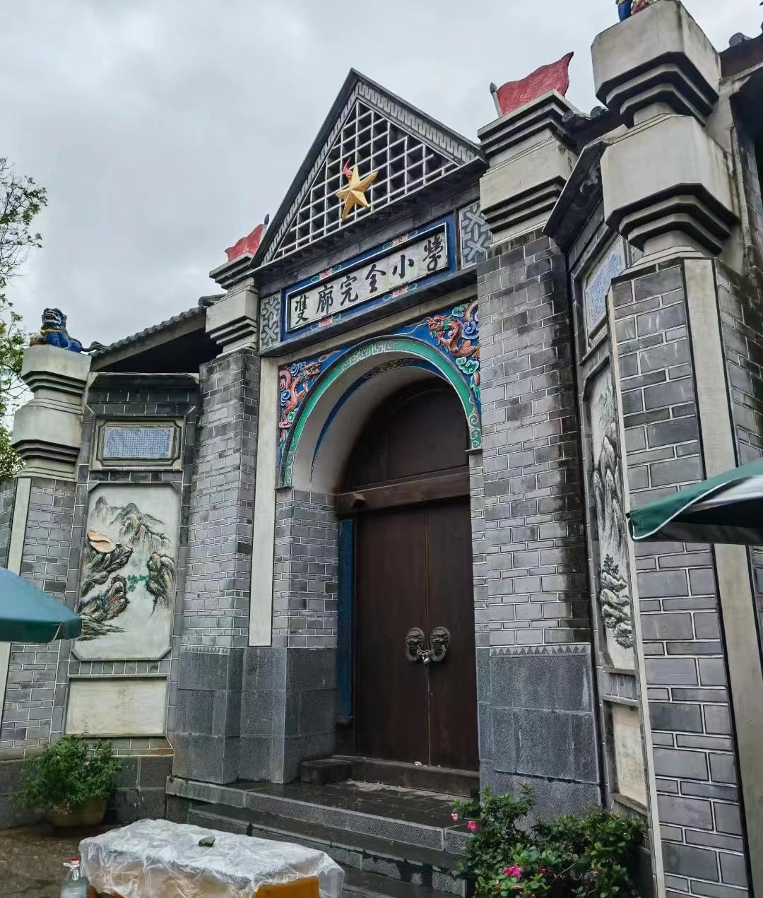 大理古城游玩攻略必去(去大理旅游怎么玩,交通住宿景点全包含,看这篇攻略就够了)(图21) 大理古城游玩攻略必去(去大理旅游怎么玩,交通住宿景点全包含,看这篇攻略就够了)(图21)