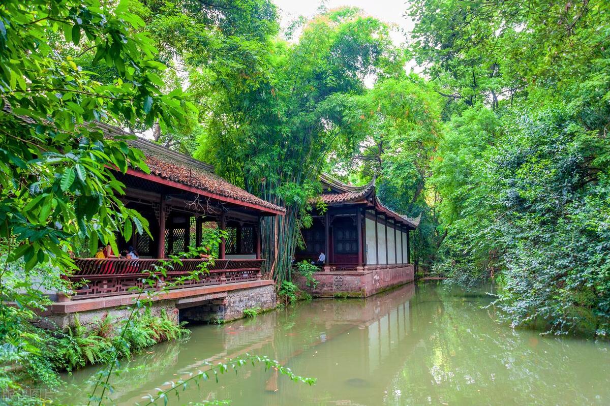 成都必去的地方排行(成都最值得去的地方,成都旅游必去十大景点)(图2) 成都必去的地方排行(成都最值得去的地方,成都旅游必去十大景点)(图2)