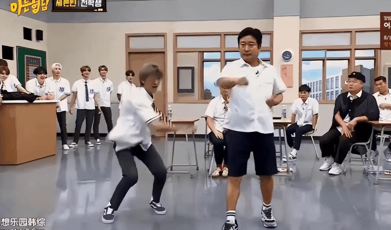 韩国搞笑综艺(10部搞笑韩综:笑到十里声控灯都为我闪耀哈哈哈哈)(图78) 韩国搞笑综艺(10部搞笑韩综:笑到十里声控灯都为我闪耀哈哈哈哈)(图78)