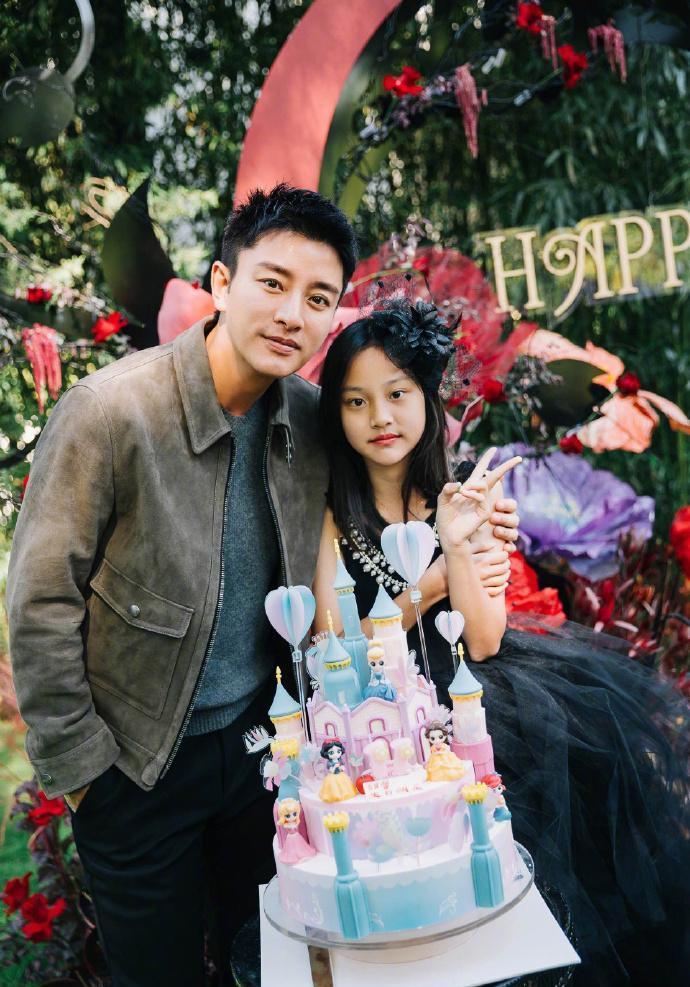 李小璐做头发什么意思(离婚后首次破冰!“做头发”事件近6年,李小璐晒和贾乃亮合照)(图4) 李小璐做头发什么意思(离婚后首次破冰!“做头发”事件近6年,李小璐晒和贾乃亮合照)(图4)