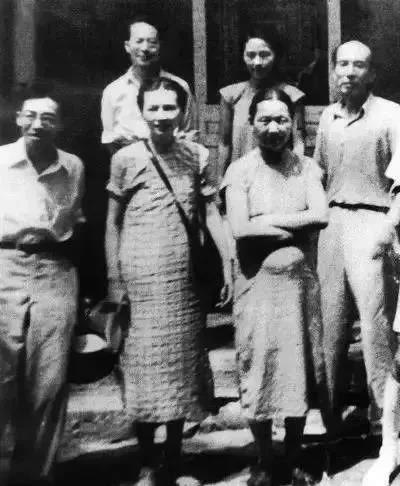 沈从文与林徽因的情愫(林徽因与沈从文:年龄相仿,却有着亦母亦友般的友谊)(图7) 沈从文与林徽因的情愫(林徽因与沈从文:年龄相仿,却有着亦母亦友般的友谊)(图7)