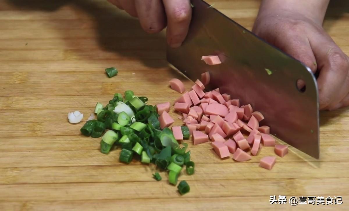 生菜怎么做最好吃(这才是生菜最好吃的做法,加2个鸡蛋,简单一做,营养鲜香又解馋)(图4) 生菜怎么做最好吃(这才是生菜最好吃的做法,加2个鸡蛋,简单一做,营养鲜香又解馋)(图4)