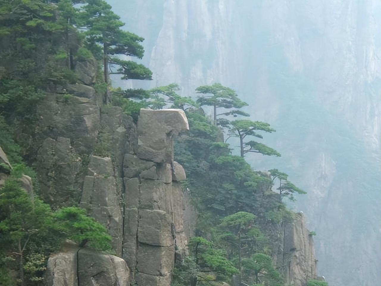 黄山十大怪石(黄山十大怪石故事(大自然的鬼斧神工))(图4) 黄山十大怪石(黄山十大怪石故事(大自然的鬼斧神工))(图4)