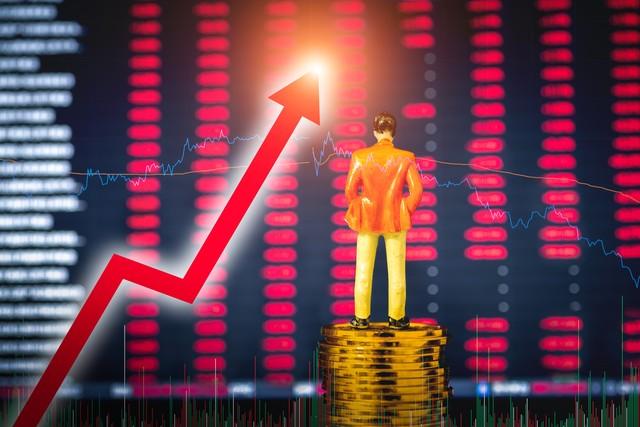 黄金大幅上涨意味着什么(黄金暴涨背后的警示:盛世古董,乱世黄金)(图2) 黄金大幅上涨意味着什么(黄金暴涨背后的警示:盛世古董,乱世黄金)(图2)