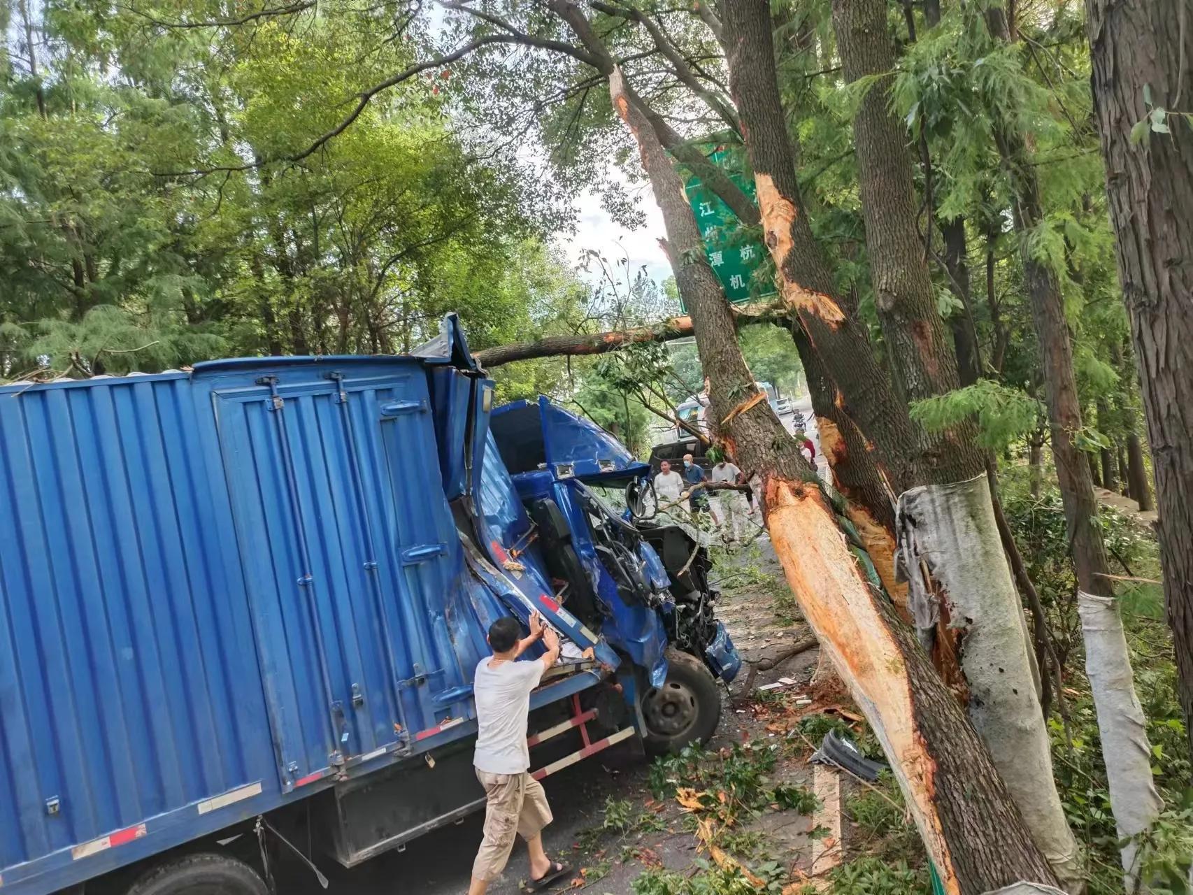 医保外医疗费用责任险(医保外费用责任险,要不要买)(图1) 医保外医疗费用责任险(医保外费用责任险,要不要买)(图1)